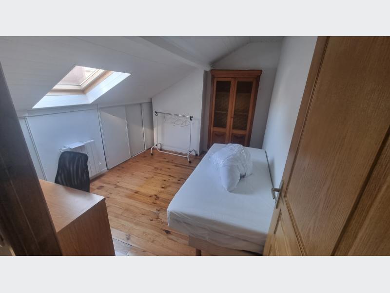 CHAMBRE EN COLLOC